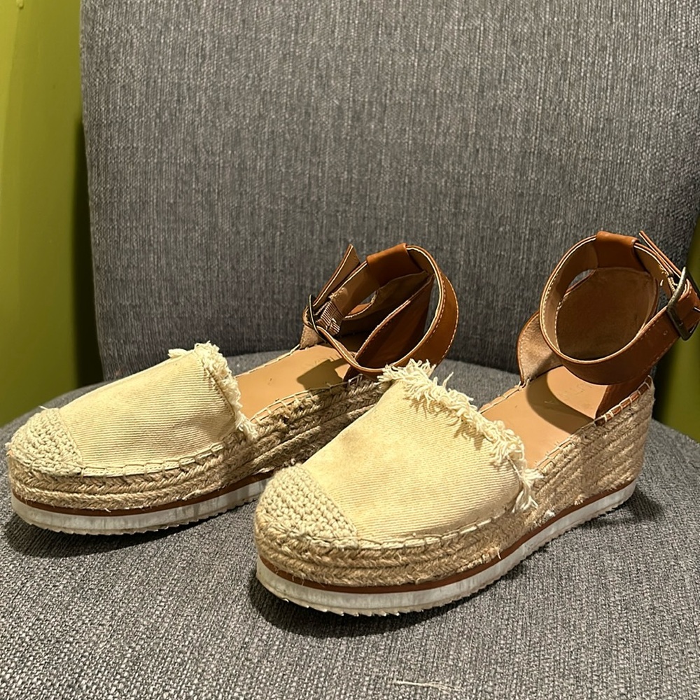 Nautica Platform Espadrilles, white and tan, Size 6